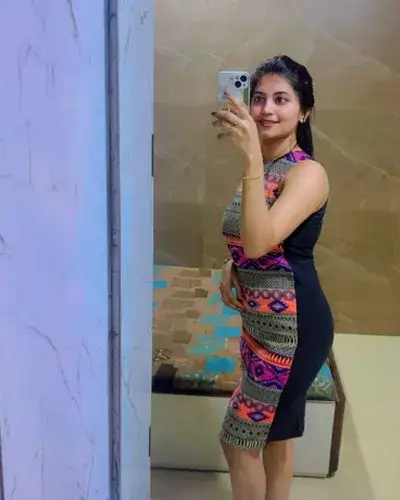 Escort Sadabad